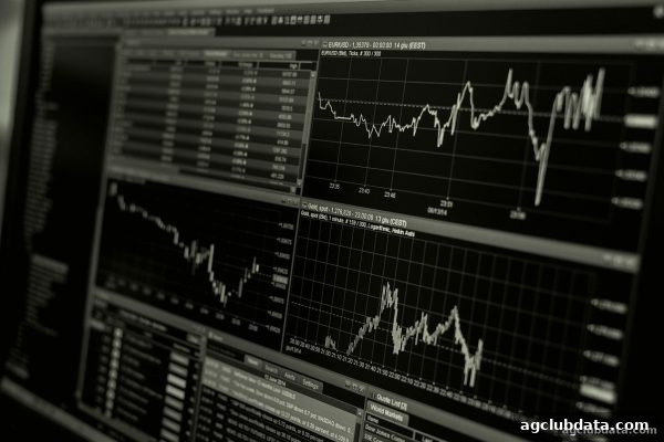 炸金花概率波动的深层解析：ag电子俱乐部带你洞察游戏变数背后的逻辑