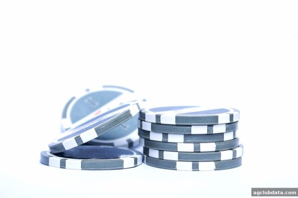 ag电子俱乐部揭秘：万人推牌九麻将全丢打法的深度攻略与实战解析