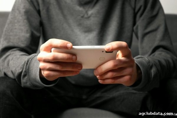 ag电子俱乐部：水果机幸运转盘无流水红利深度解析